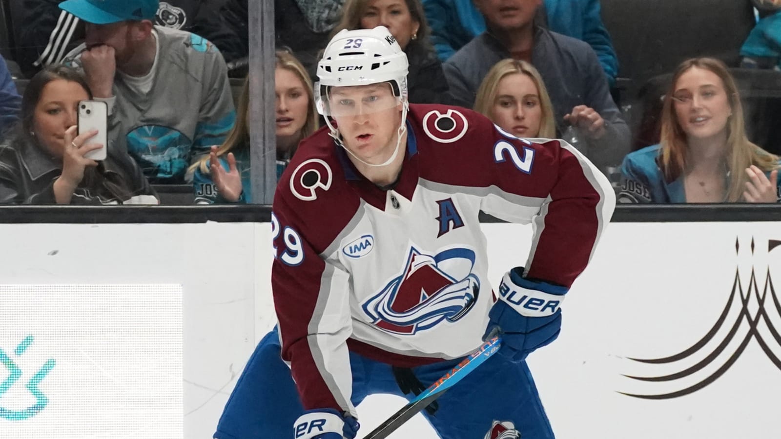 Nathan MacKinnon Named NHL’s 1st Star of the Month