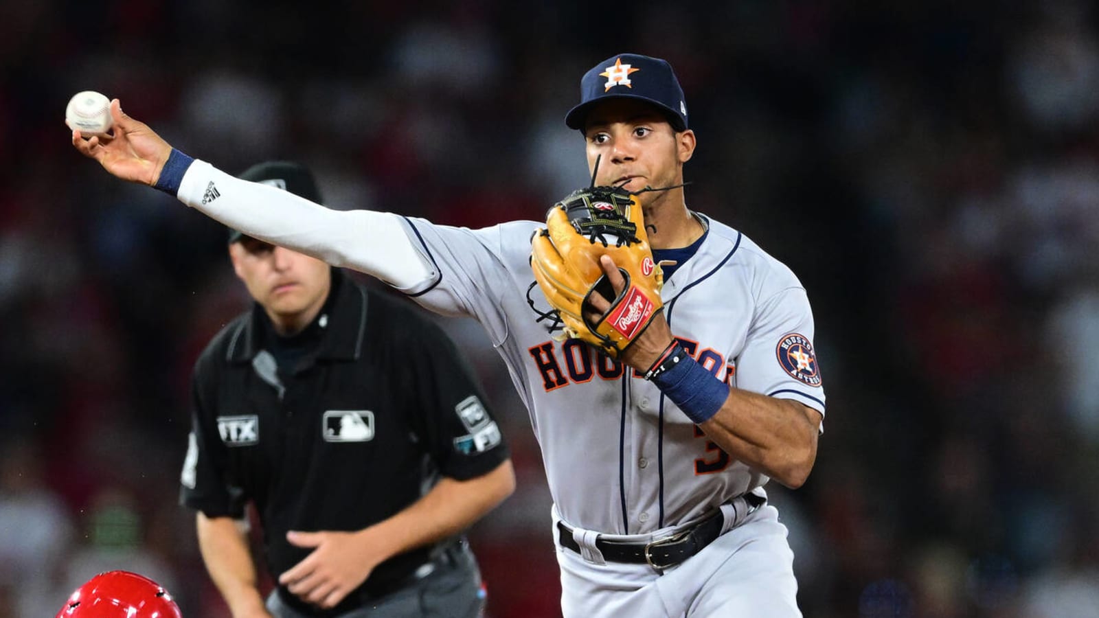 Astros Jeremy Peña Does This Gesture After Home Runs & The Reason Will Melt  Your Heart - Narcity