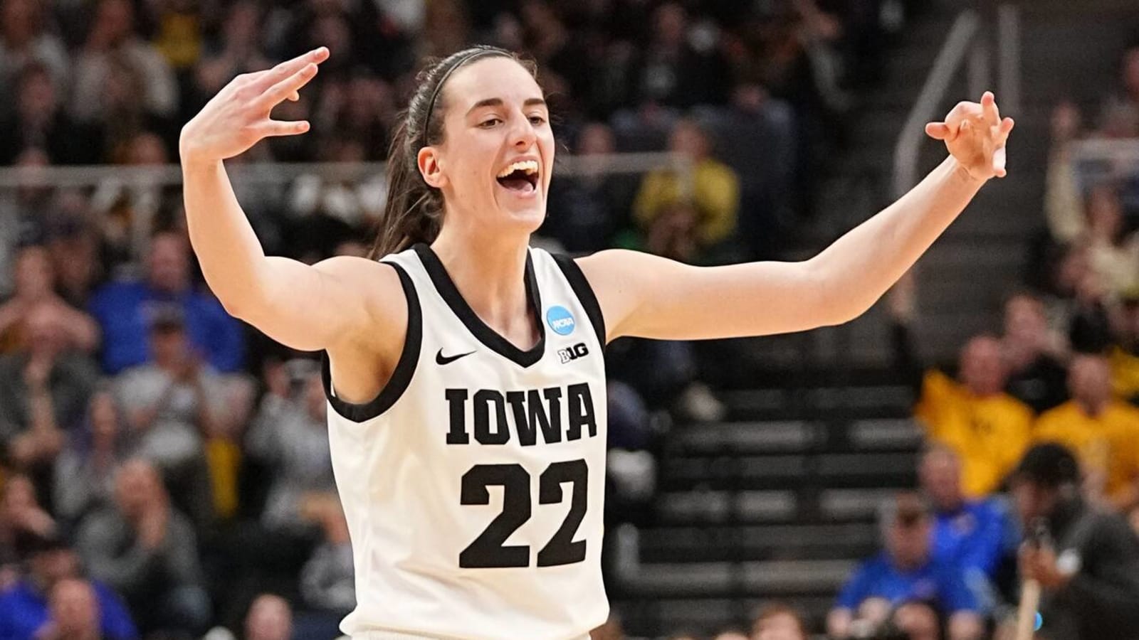 Saturday's women's tournament takeaways: Caitlin Clark shows all-around game