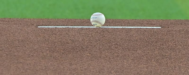 College baseball pitcher has bizarre windup