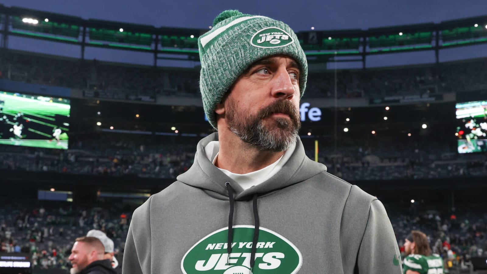 Source compares Aaron Rodgers' relationship with Jets to a marriage