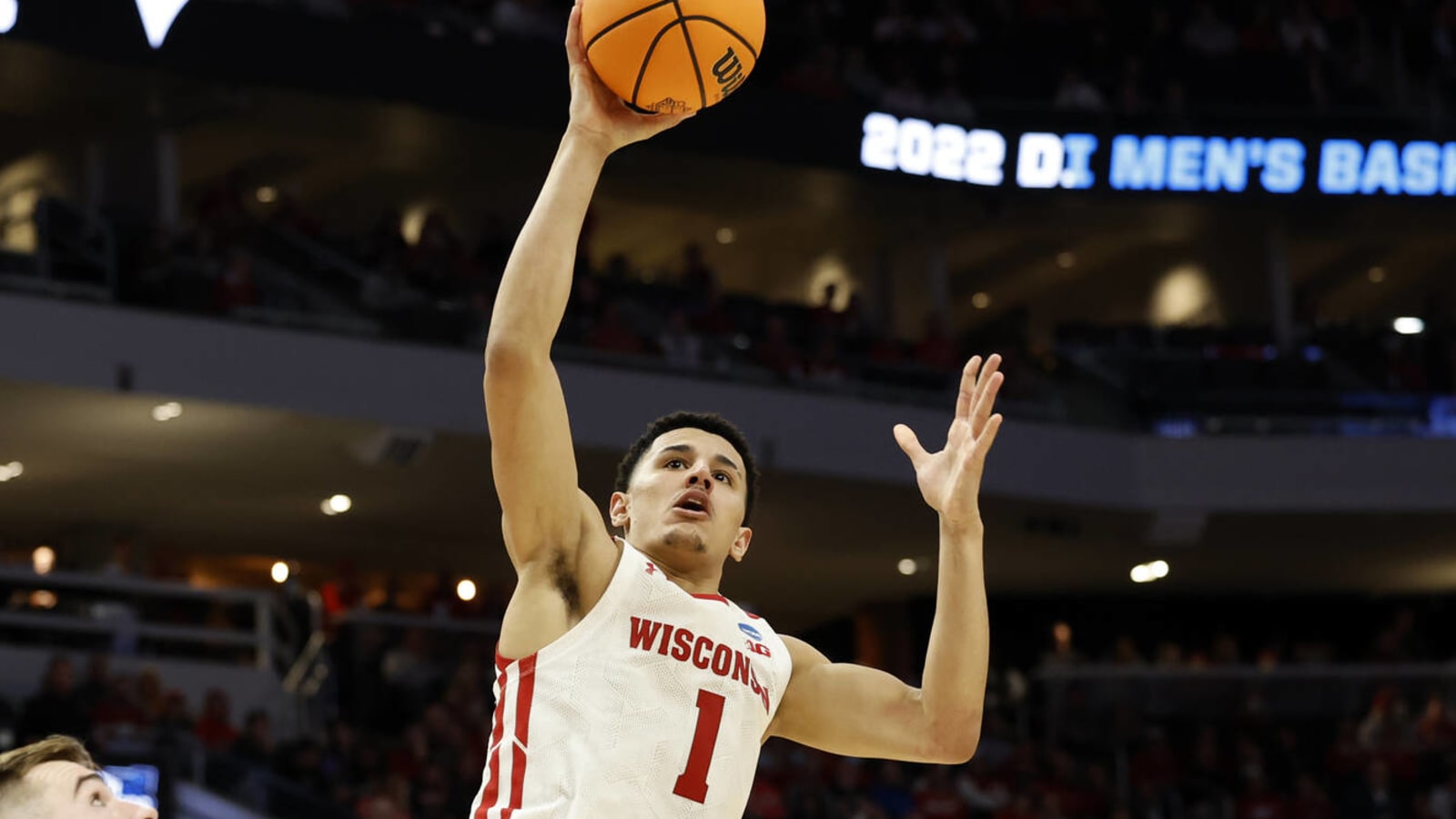 Wisconsin guard Johnny Davis declares for 2022 NBA Draft