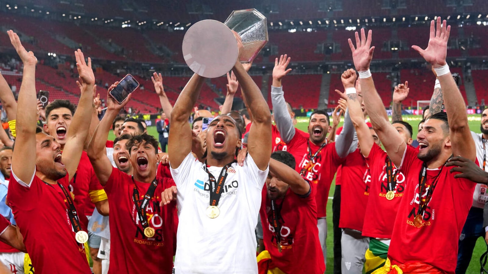 Sevilla Wins Another UEFA Europa League Title Yardbarker sevilla-wins-another-uefa-europa-league-title-yardbarker