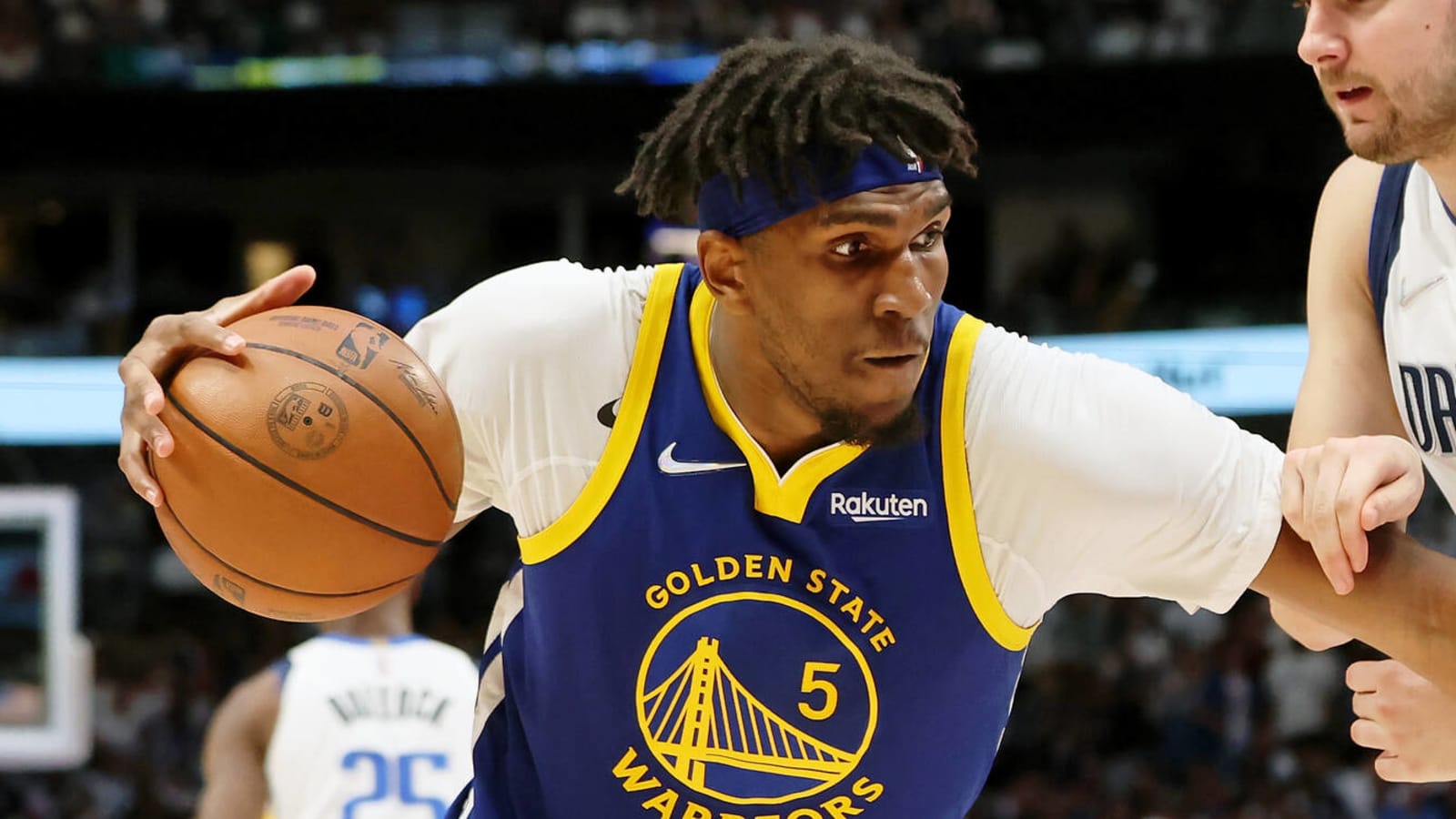 Report: Warriors sign Kevon Looney to three-year, $25.5 million deal