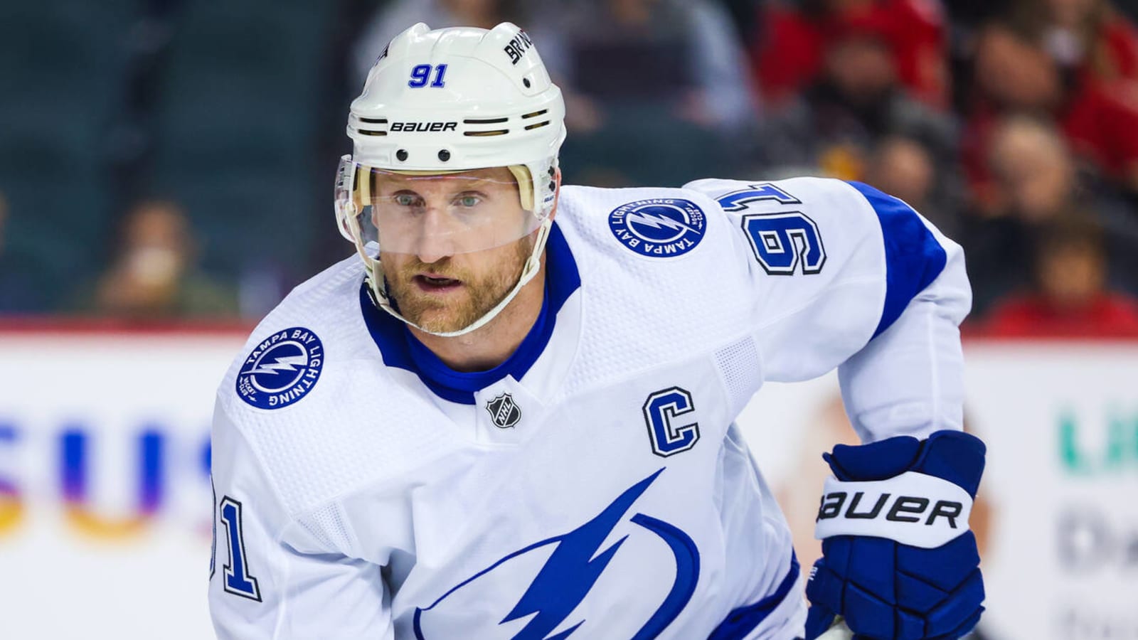 Steven Stamkos not letting team's silence on contract affect his game