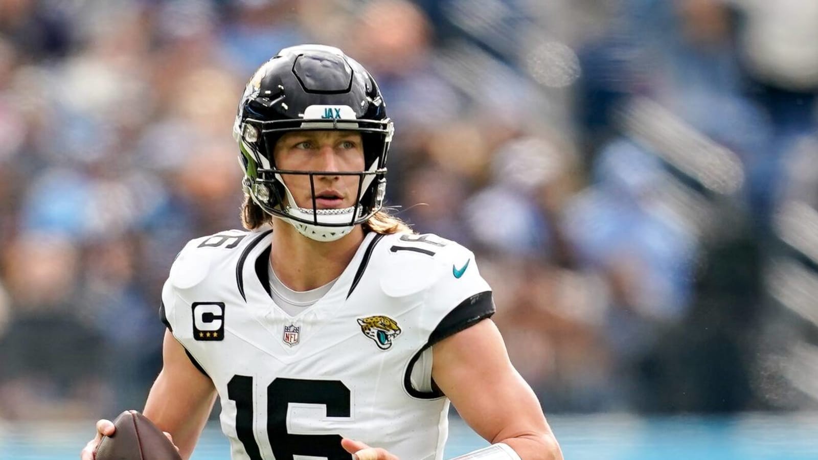 Jaguars GM provides key updates on Trevor Lawrence, Pro Bowl LB