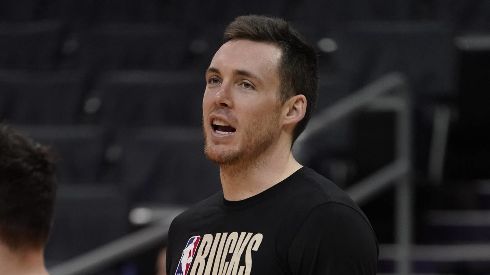 Pat Connaughton flying to Orlando to join Bucks in NBA bubble