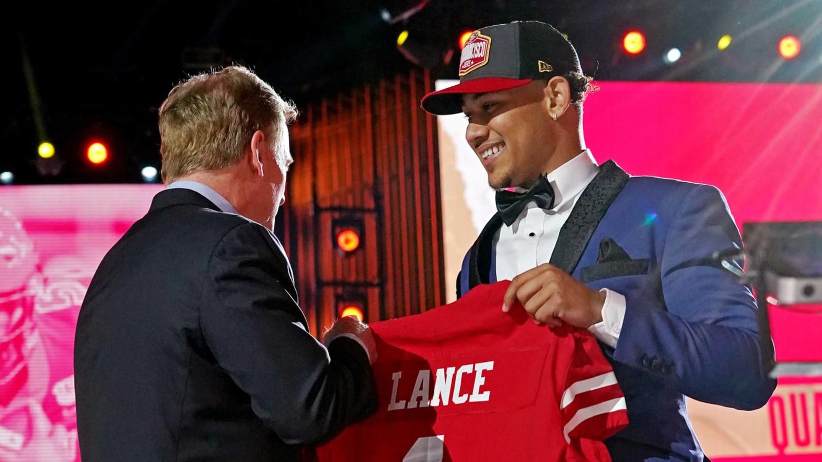 Could 49ers keep Trey Lance on bench for two seasons?
