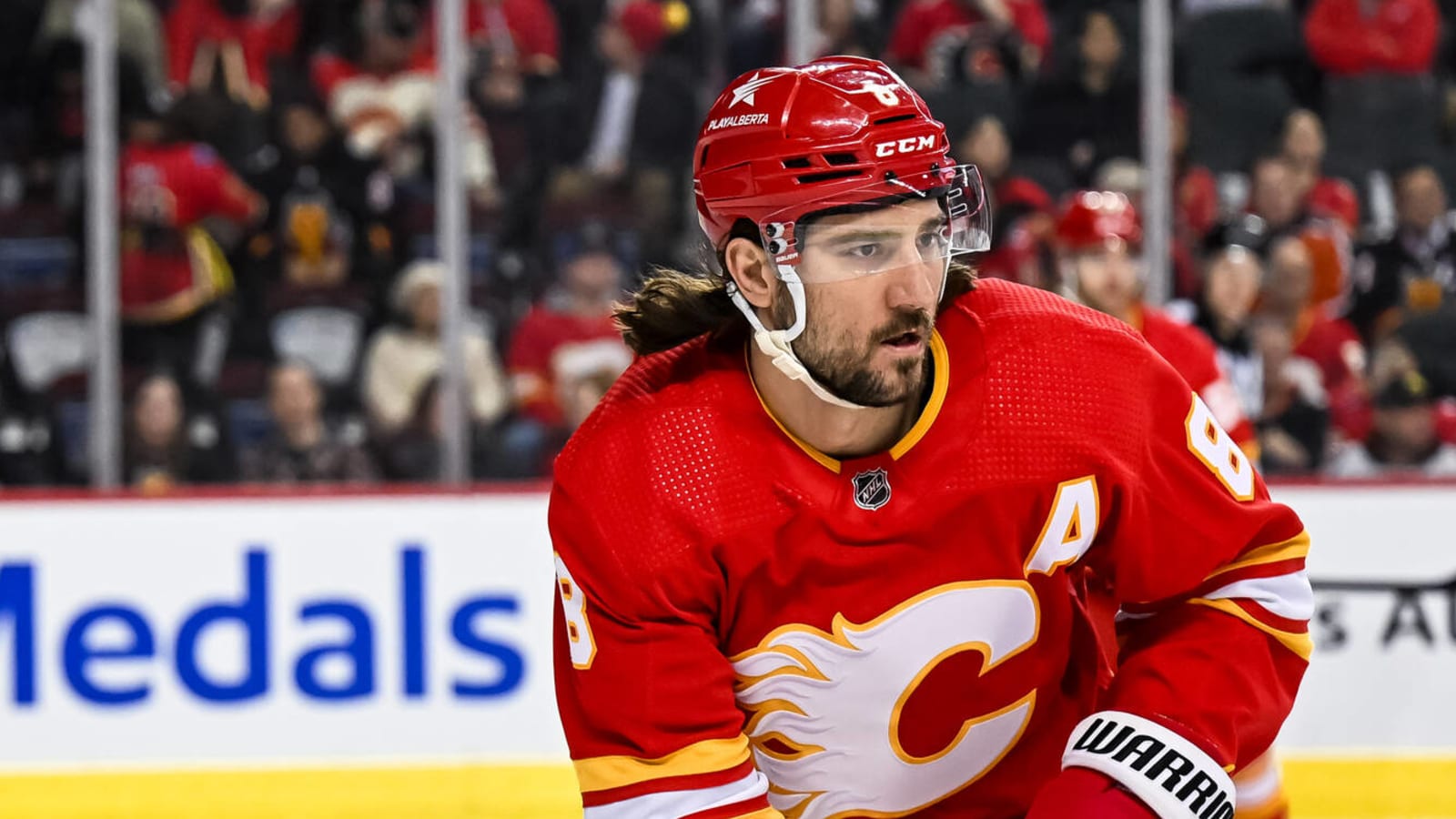 Calgary Flames Trade Chris Tanev to Dallas Stars