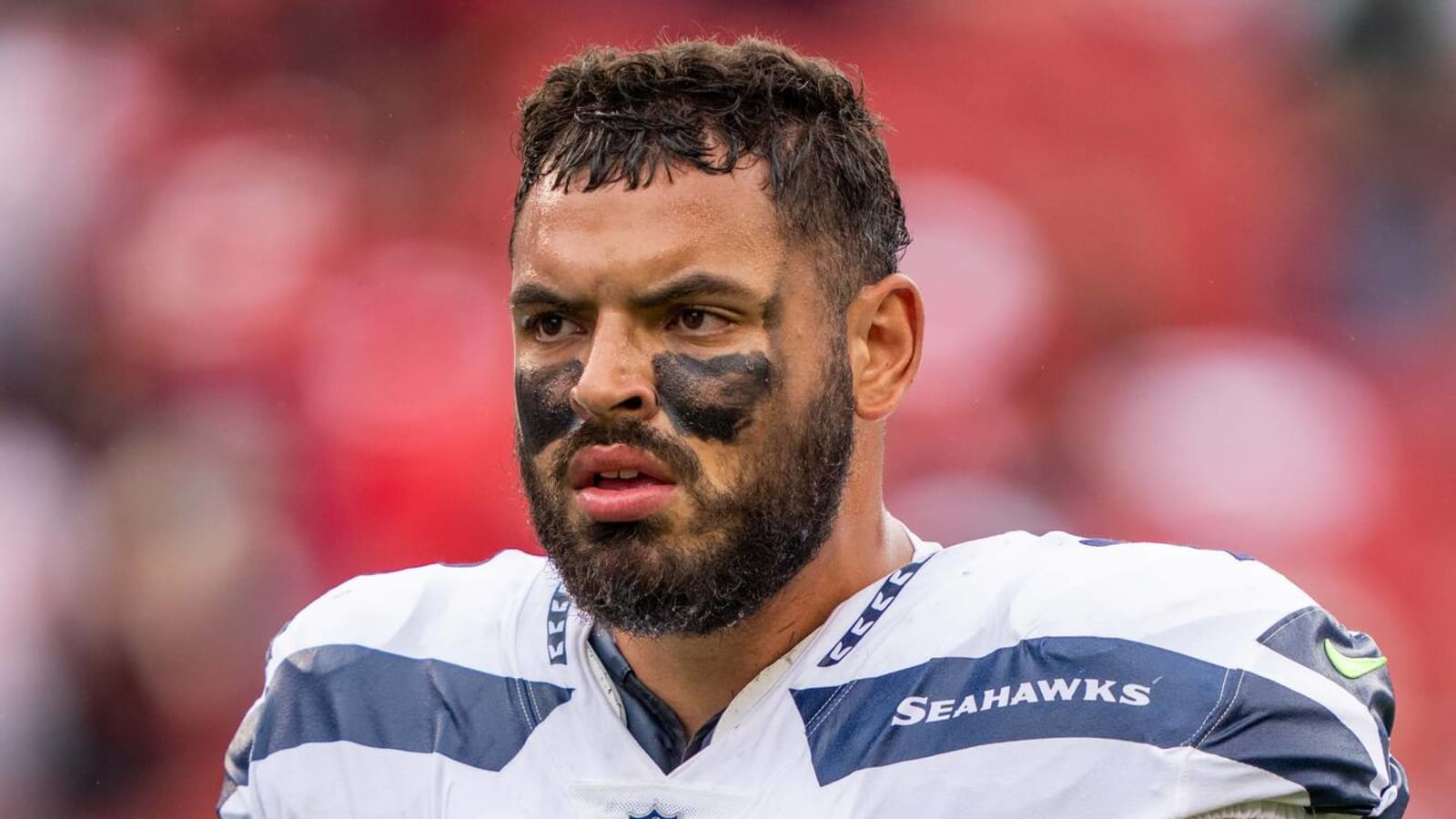 Seahawks lose starting right tackle to IR