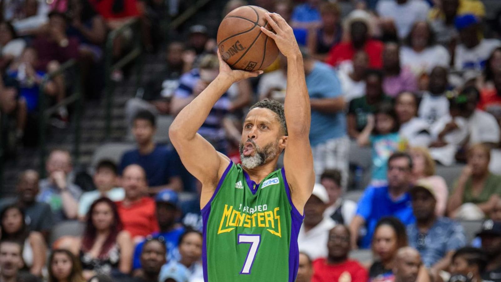 Mahmoud Abdul-Rauf hopes players 'stick together for something bigger' after Bucks boycott