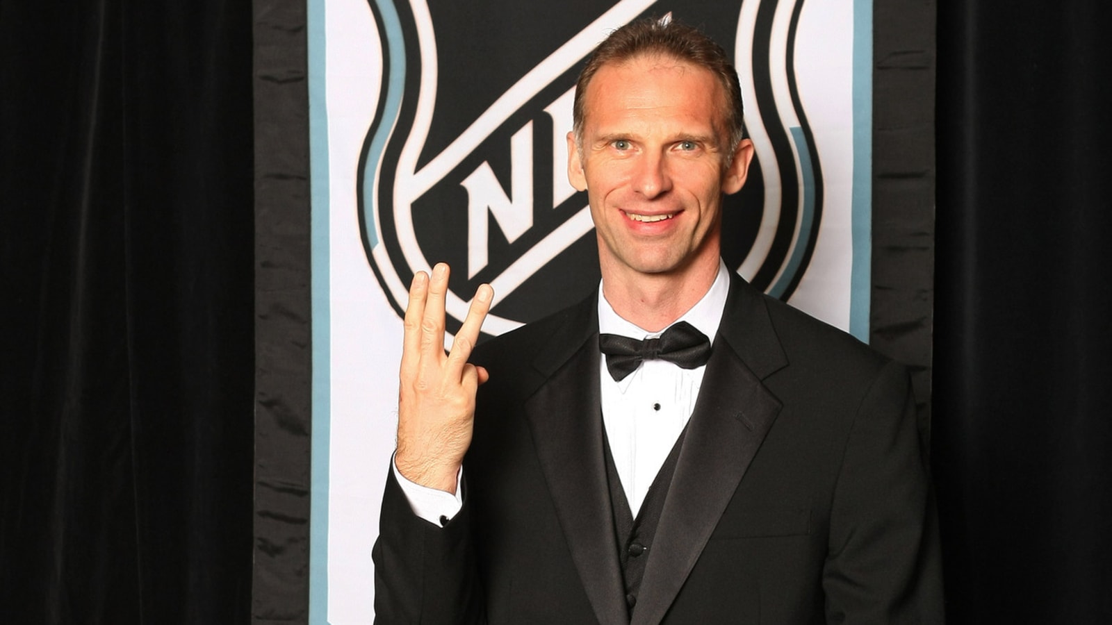 Red Wings Russian Rhetoric: Hasek Responds to Zetterberg
