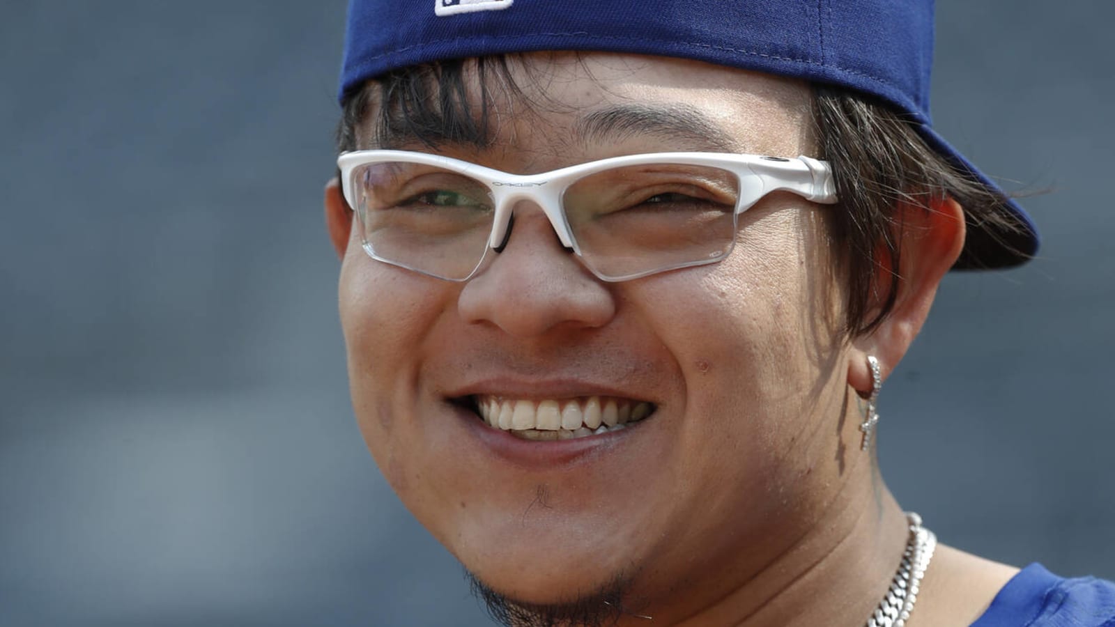 julio urias glasses