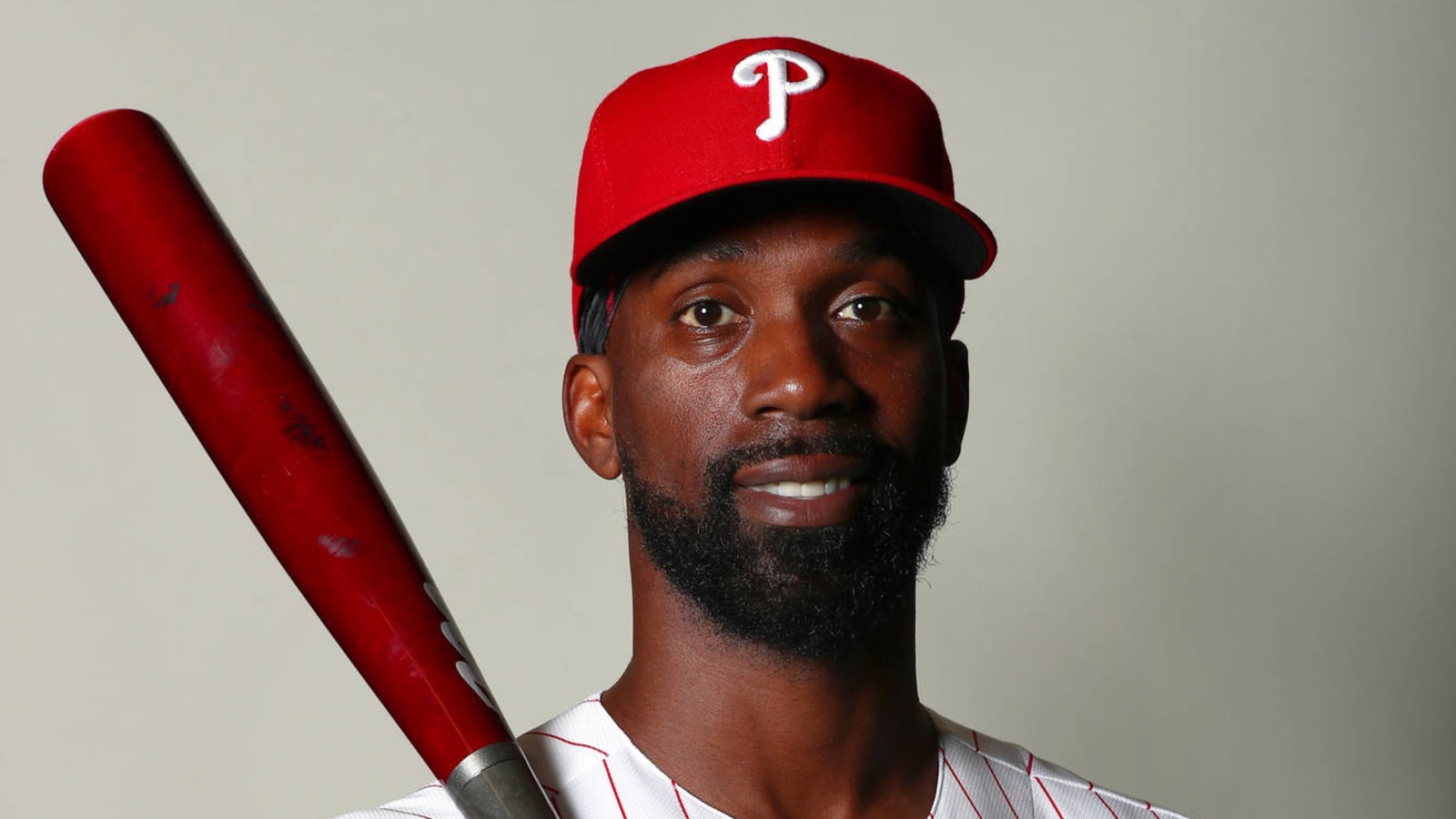 Phillies' Andrew McCutchen takes shot at MLB owners in humorous video