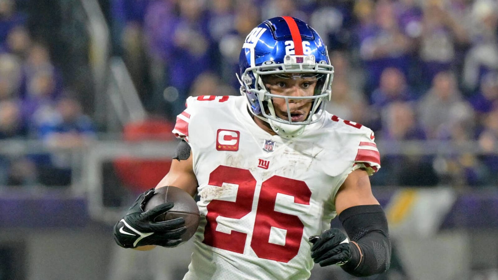 Chiefs' Travis Kelce offers Saquon Barkley contract advice