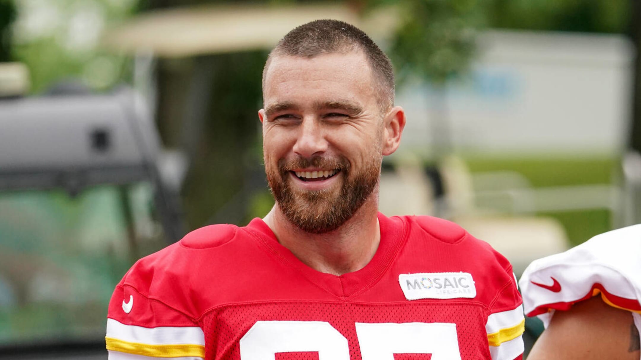 Chiefs TE @tkelce pulled up to the AFC Championship in Kanye West