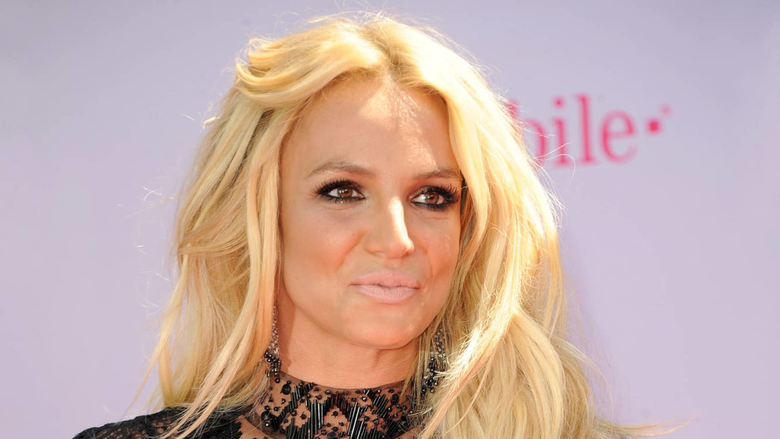 Britney Spears Manager Formally Resigns Citing Her Intention To Officially Retire Yardbarker 7325