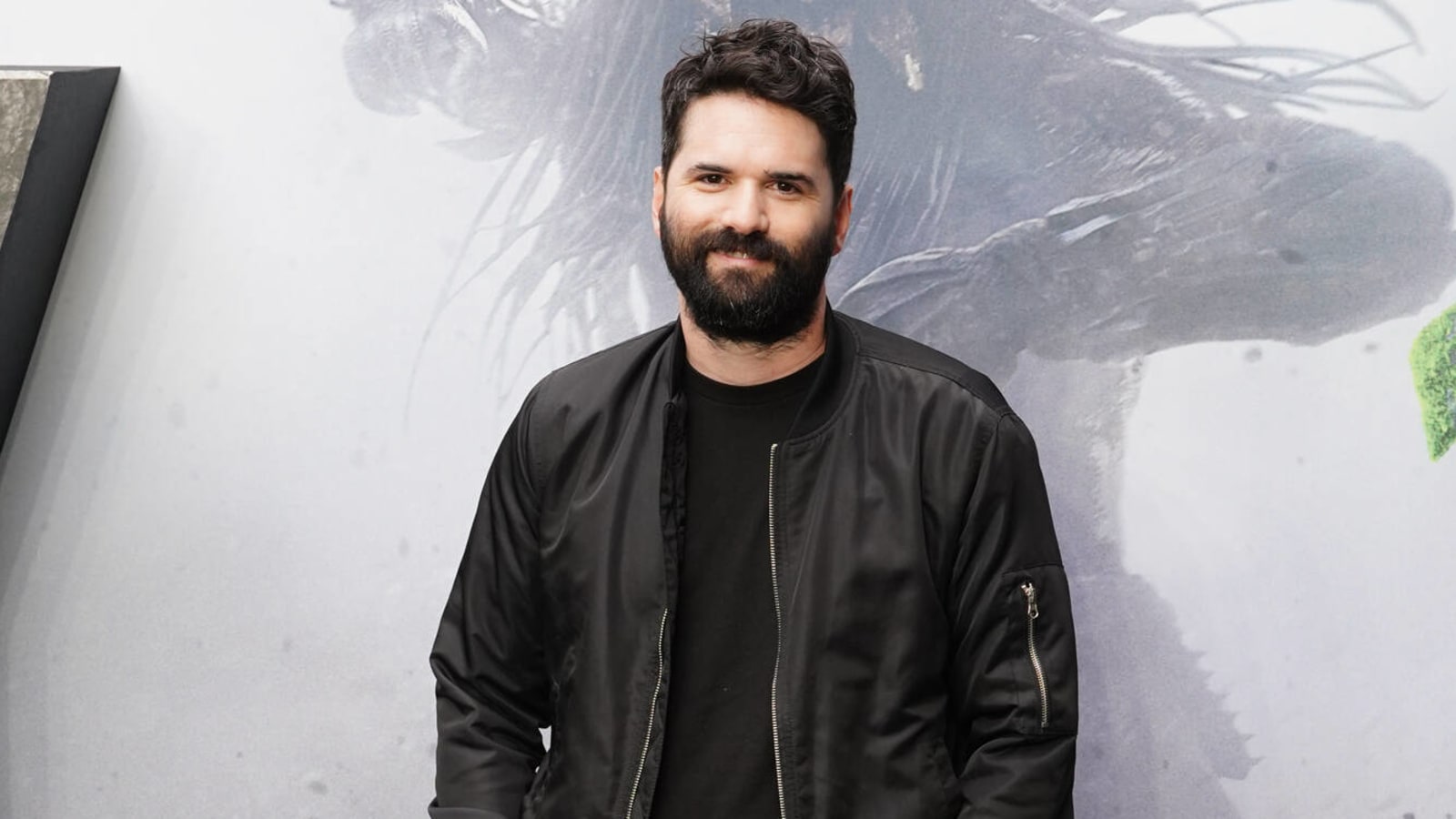 Dan Trachtenberg to Direct New Predator Film ‘Badlands’