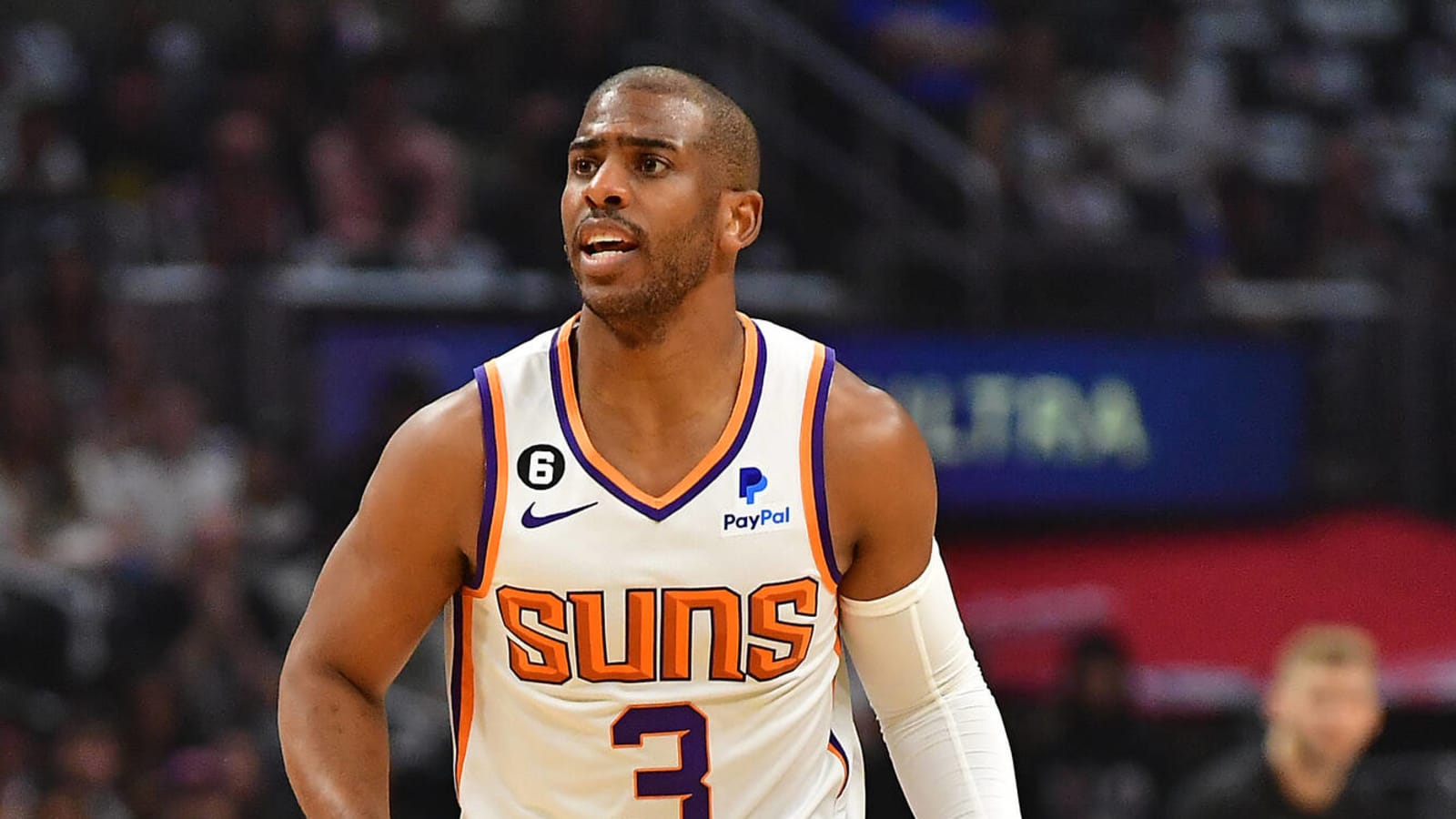 Report: Suns considering 'multiple options' with Chris Paul