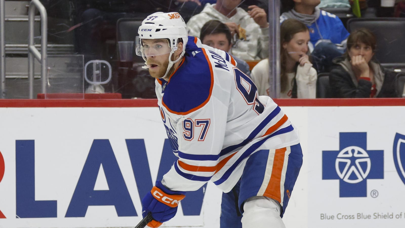 Sports doctor comments on severity of Connor McDavid injury