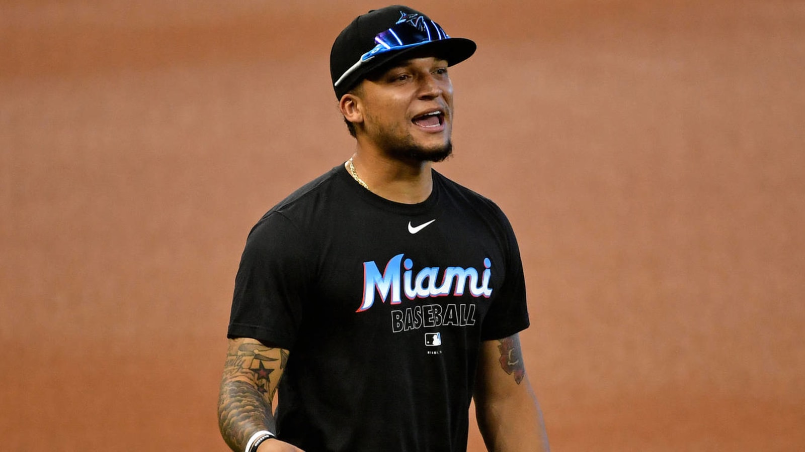 2B Isan Diaz to return to Marlins after opting out of season