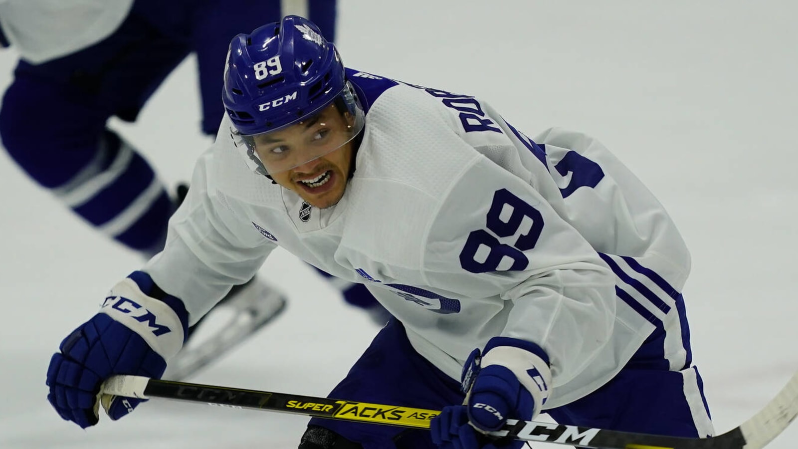 Maple Leafs recall No. 1 prospect Nick Robertson