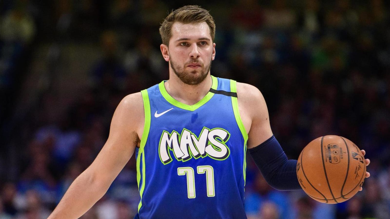 Watch: Luka Doncic rips his jersey in frustration after missing free throws