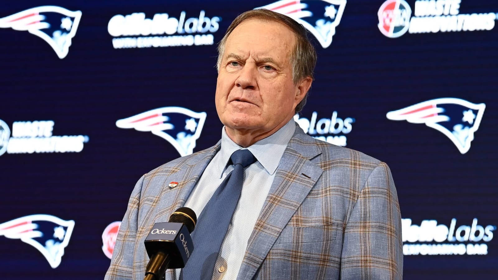 Al Michaels addresses Bill Belichick possibly going into broadcasting