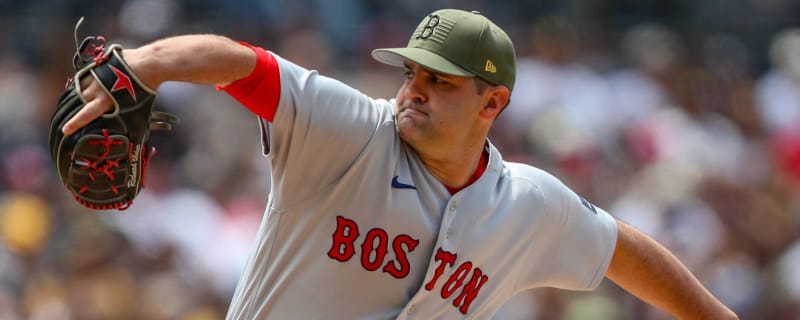 Red Sox trade Matt Barnes to Marlins for veteran lefty reliever