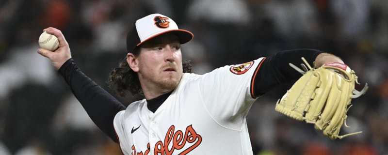 Mariners acquire reliever from Orioles