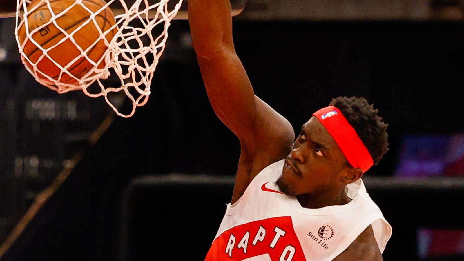 Clippers trying to make run at Pascal Siakam trade?