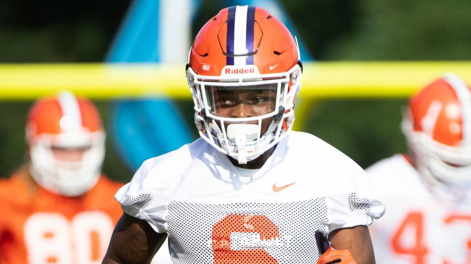 Star linebacker Mike Jones Jr. explains why he transferred to LSU from Clemson