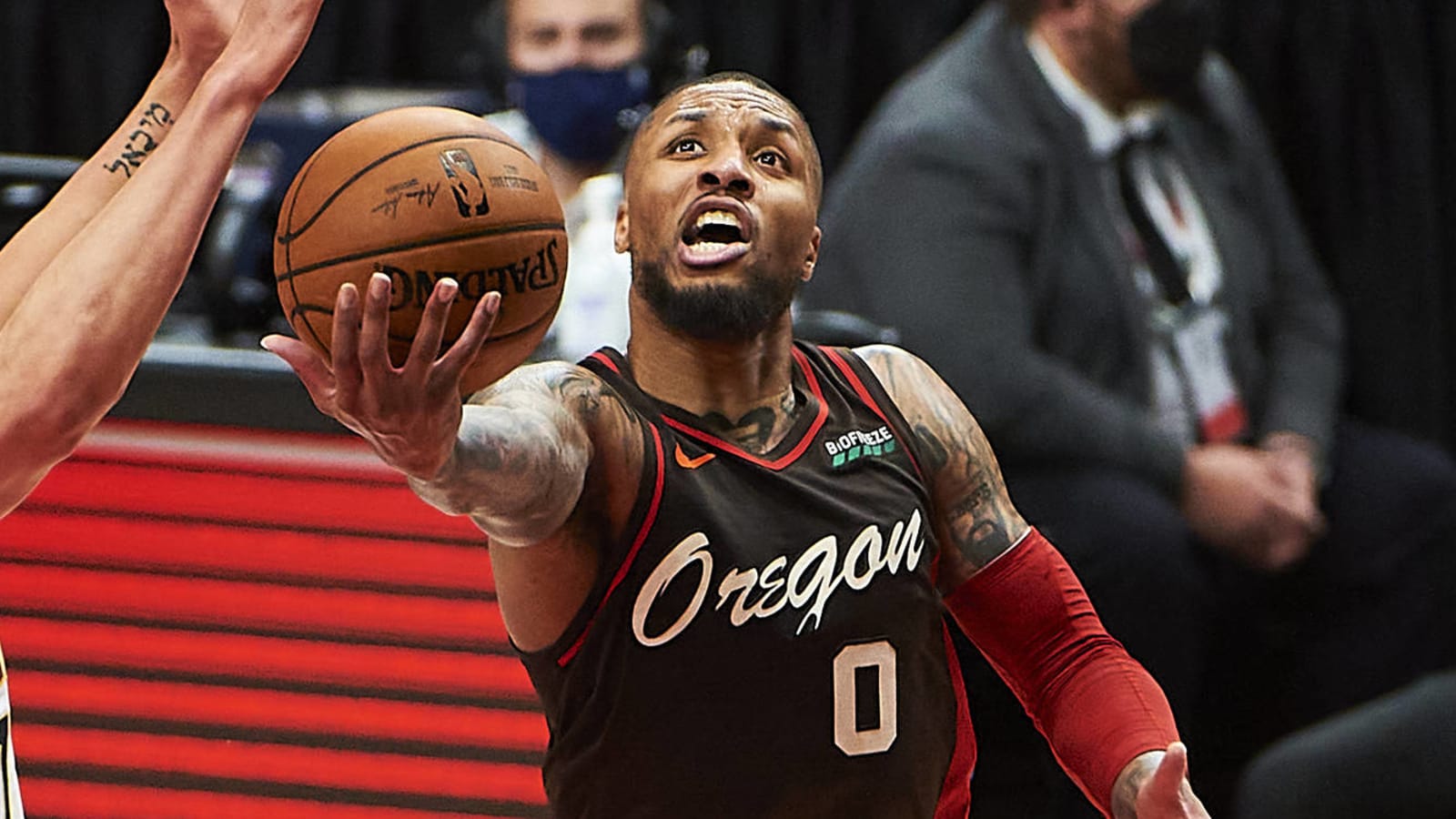 Warriors 'internally discussed' idea of deal for Damian Lillard?