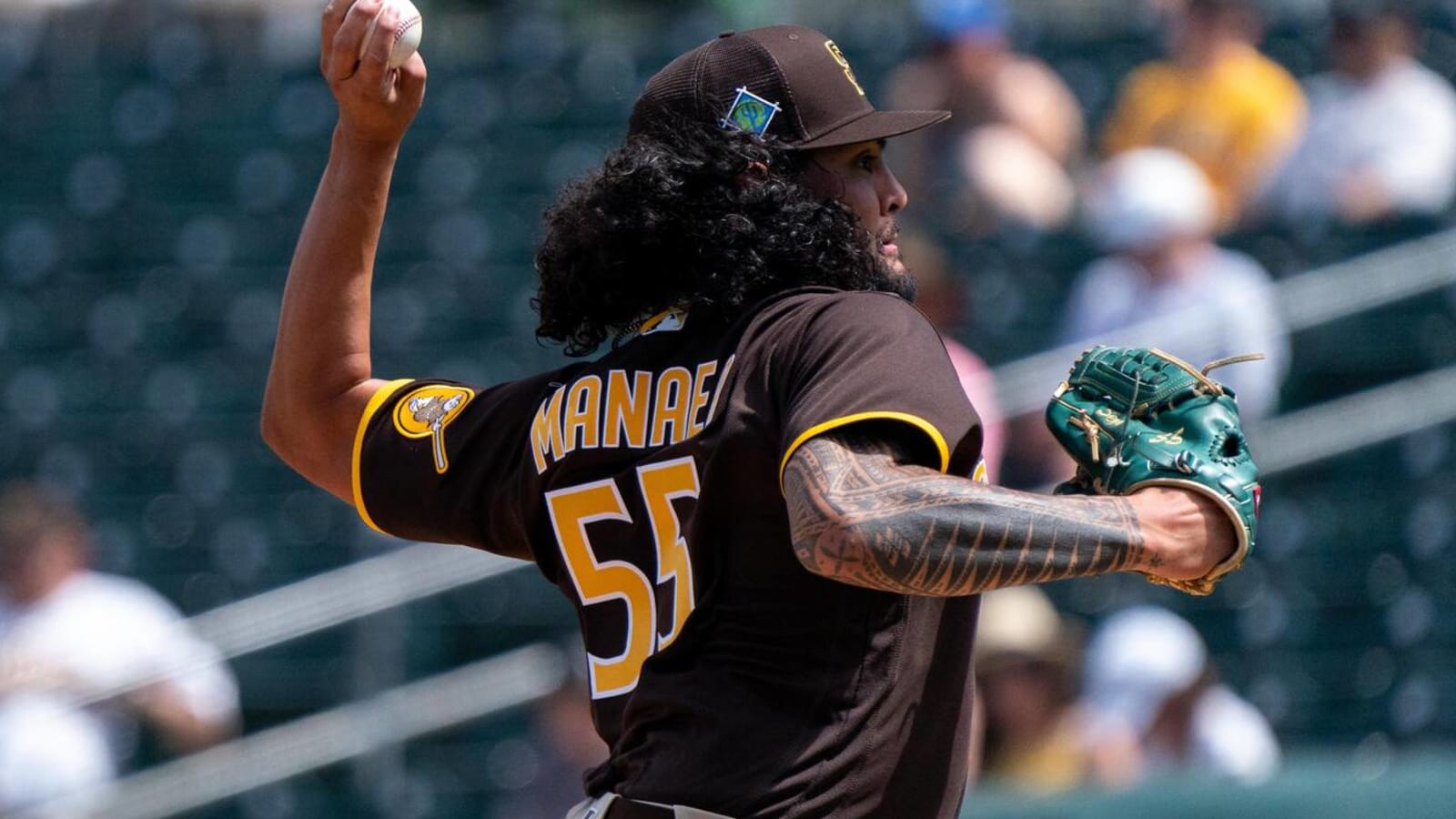 Manaea had funny moment with ex-teammates after trade