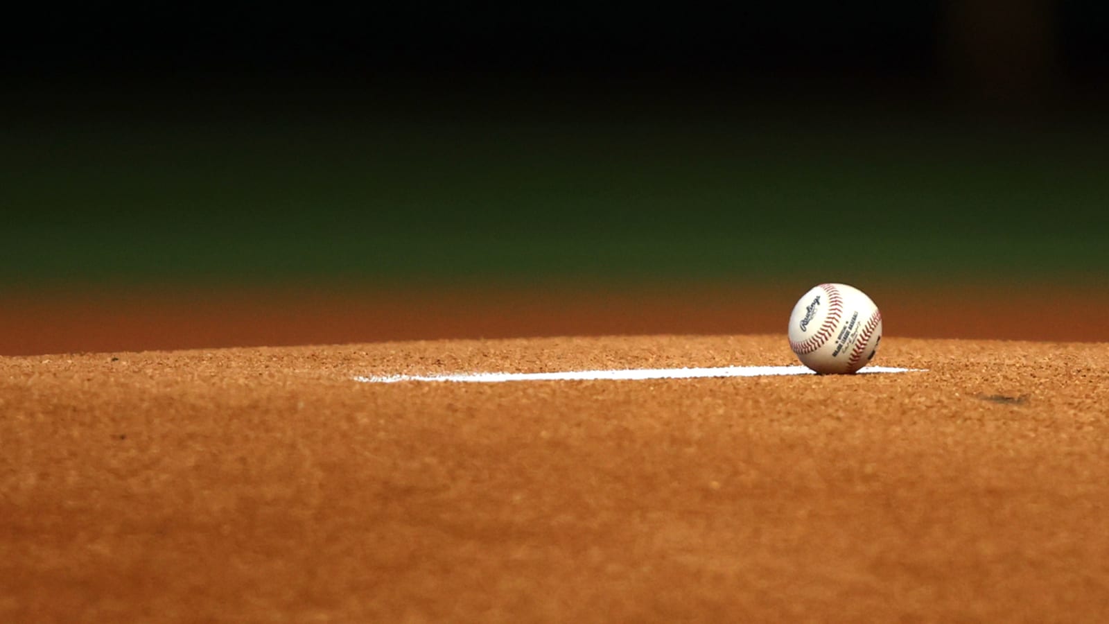 Former All-Star pitcher Jerry Walker dies at 85