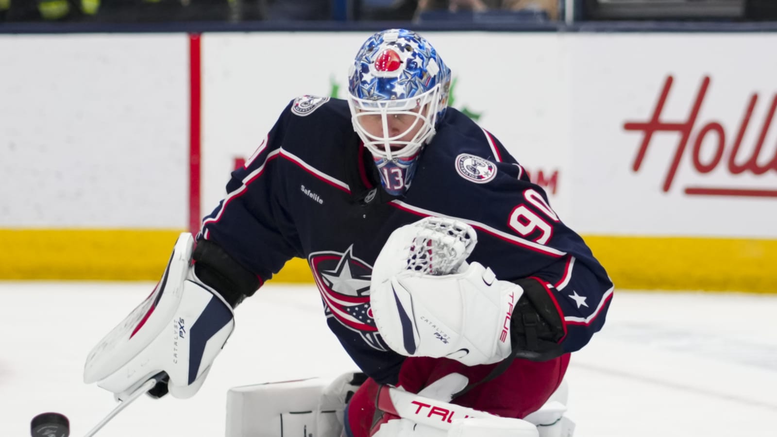Watch: Blue Jackets goalie Elvis Merzlikins throws punches during fight