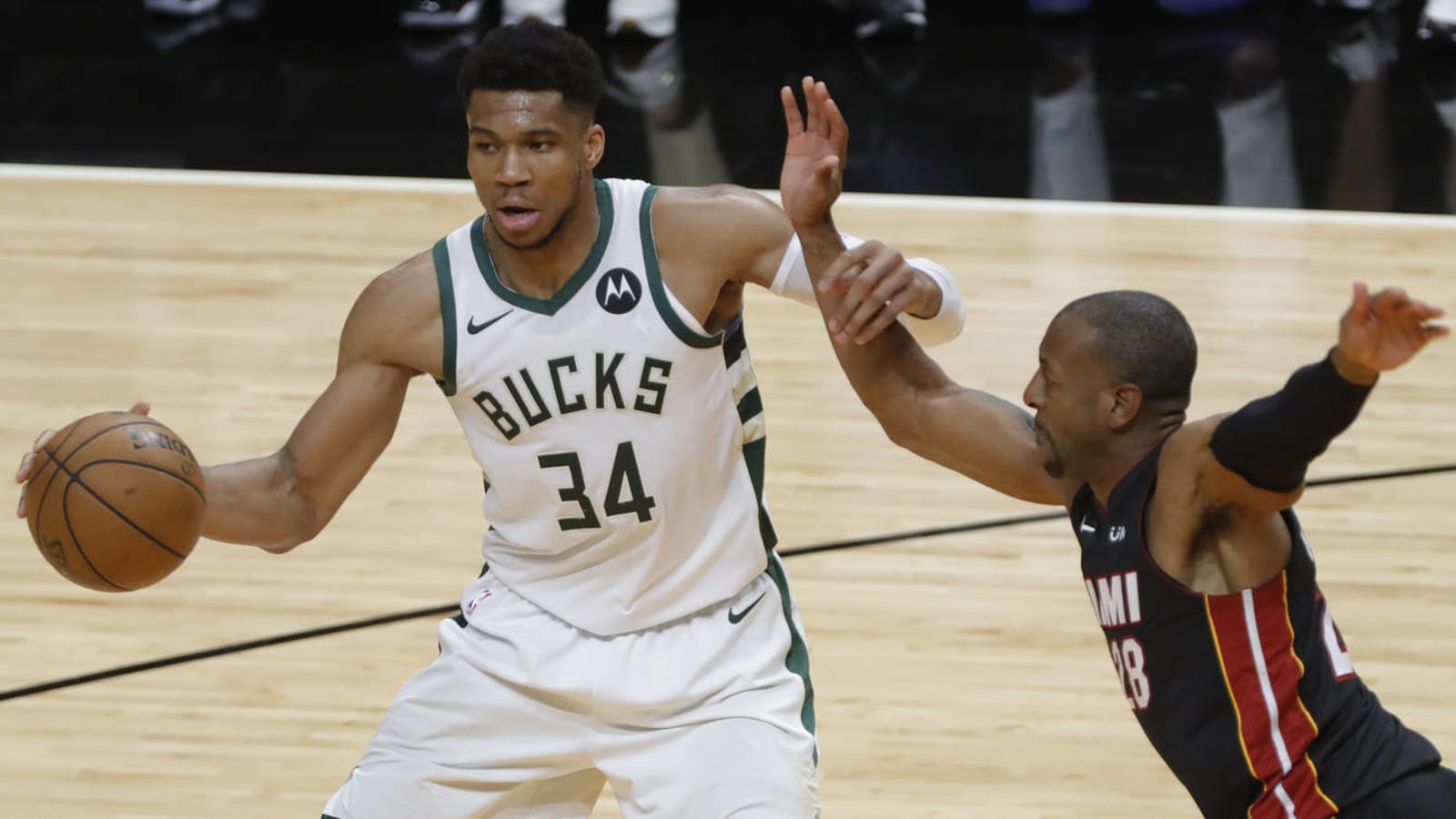 Bucks' Twitter account trolls Heat after sweep