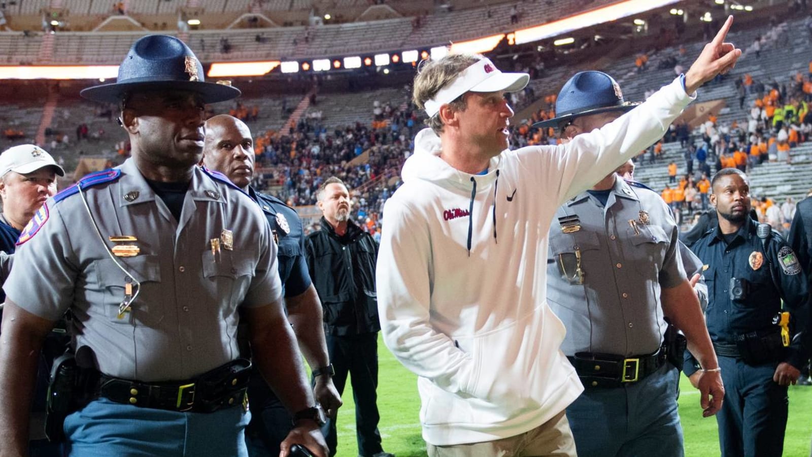 Kiffin not impressed with police protecting him at Tennessee