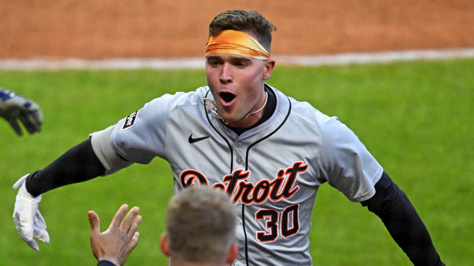 Watch: Improbable HR lifts Tigers to ALDS Game 2 win
