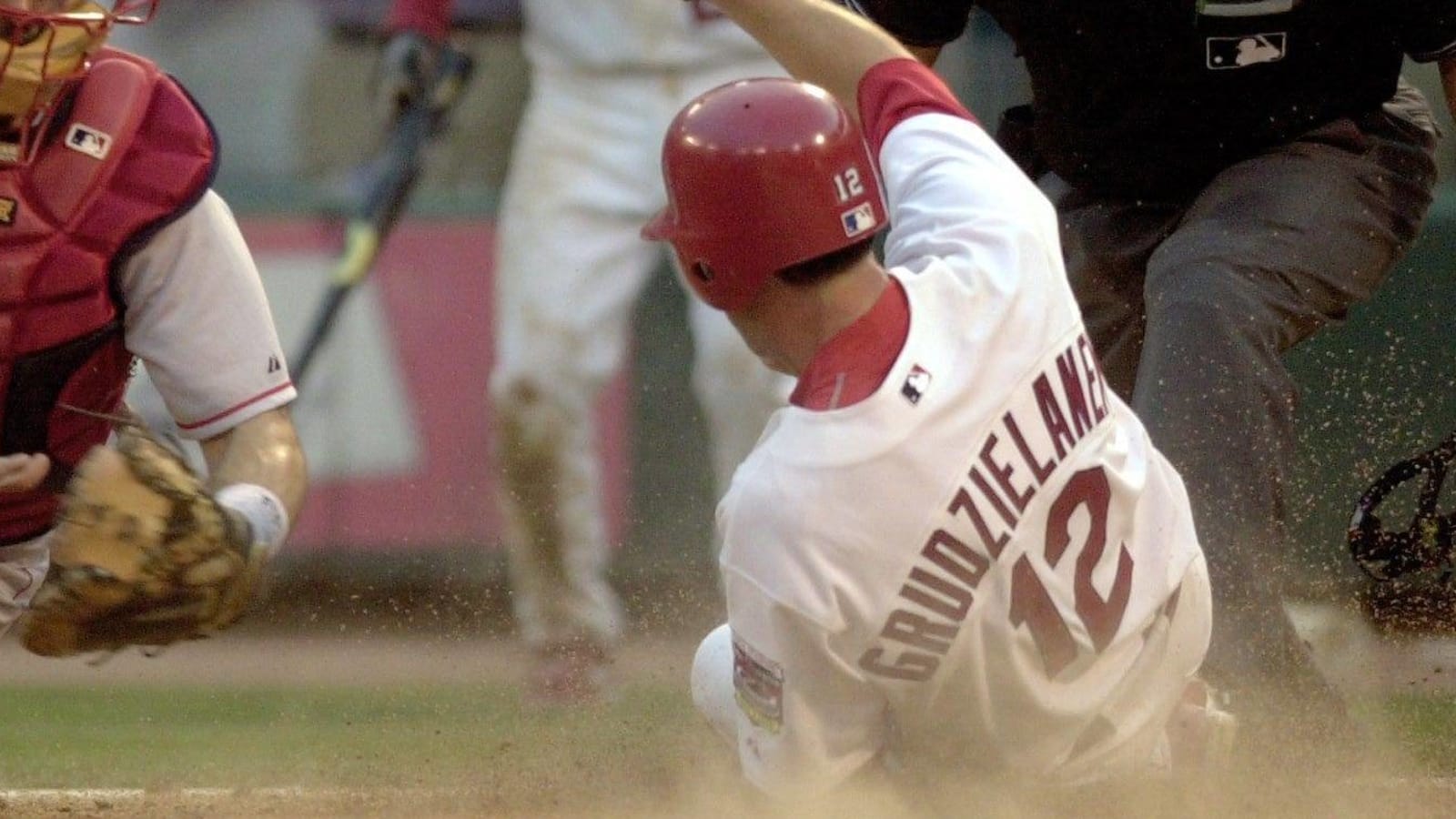 Former MLB second baseman Mark Grudzielanek under investigation for alleged child abuse