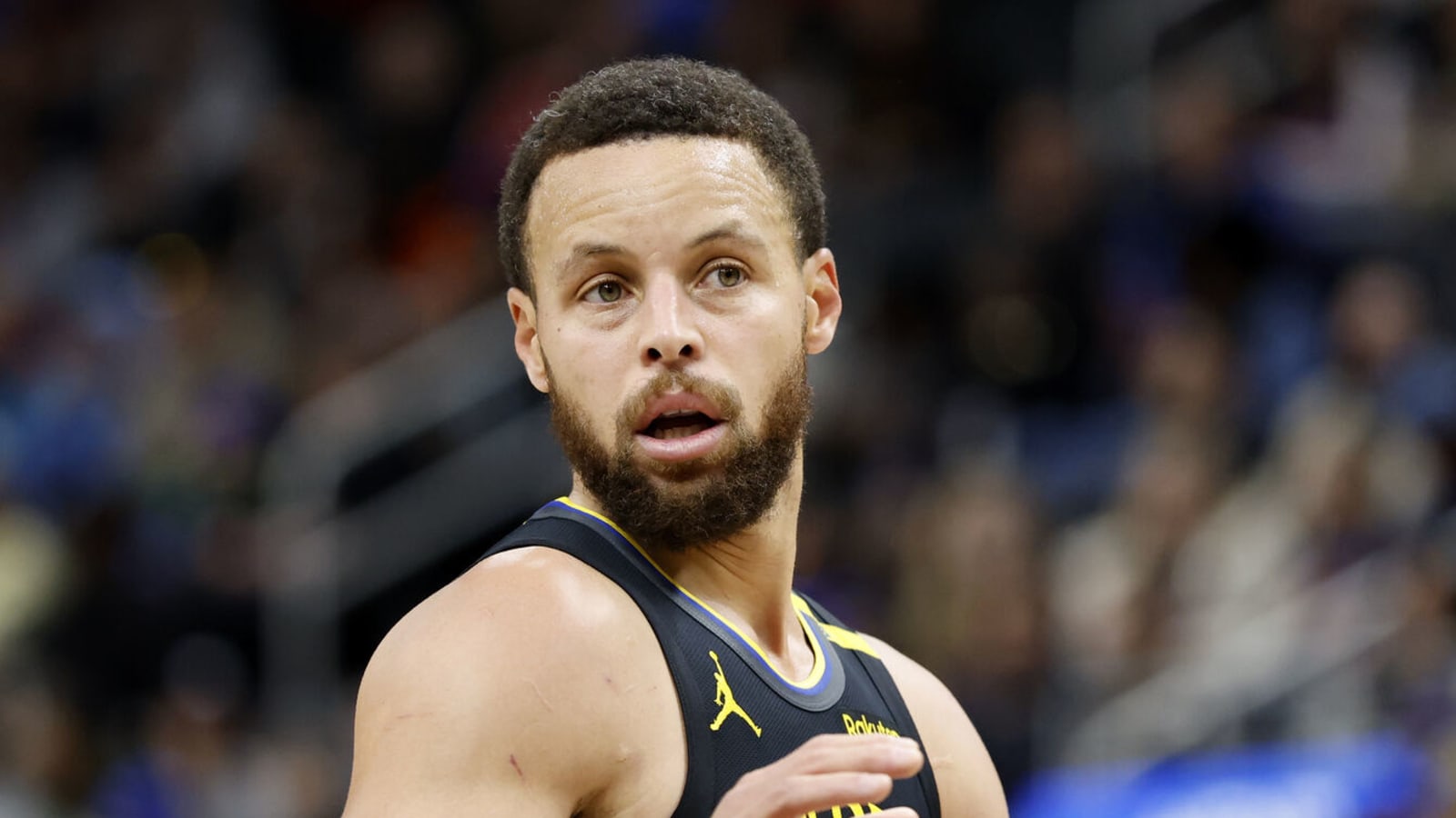 Stephen Curry cautions Warriors against 'desperate' move