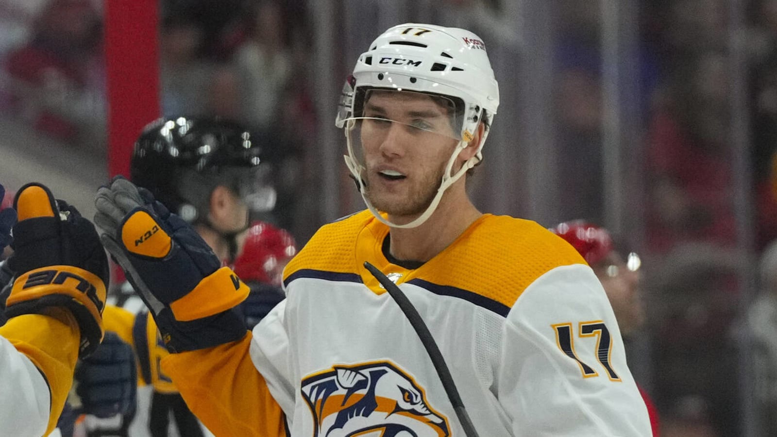 Predators re-sign former first-round pick to one-year extension