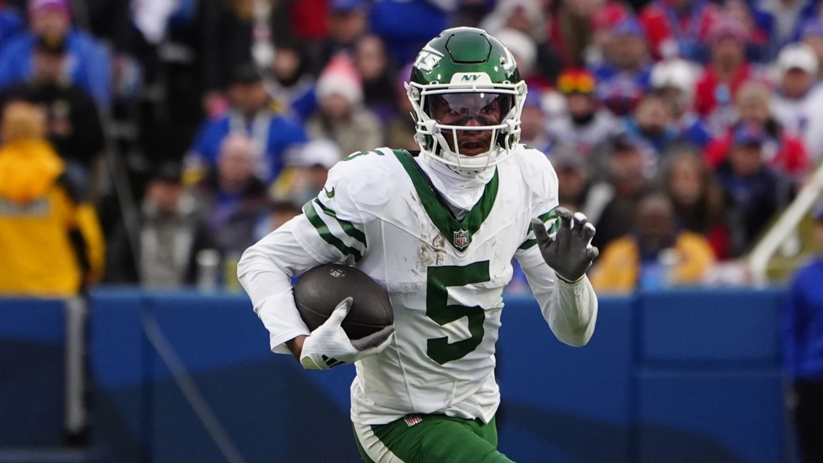 Jets star has telling reaction to Justin Fields signing