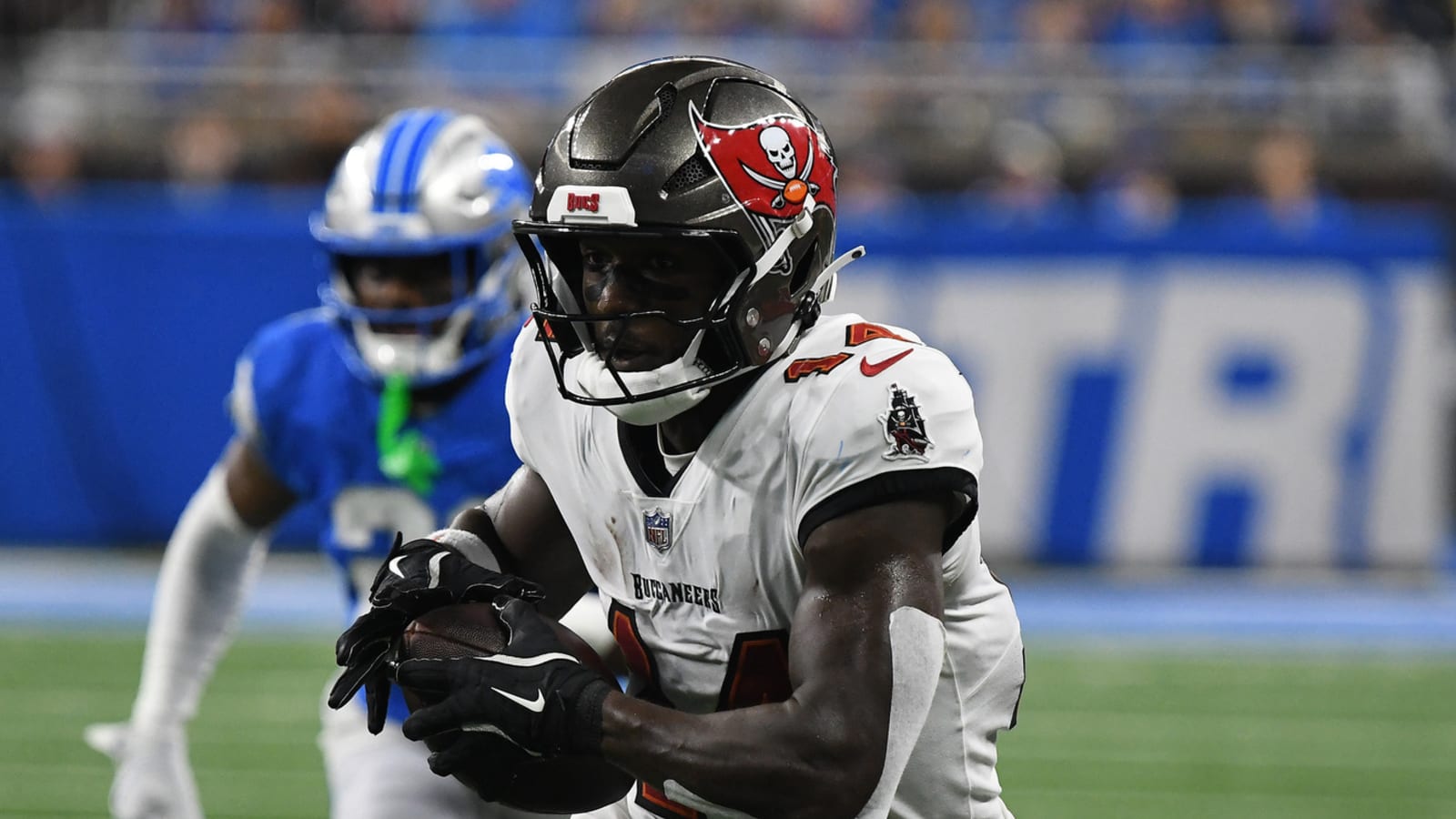 Chris Godwin opens up about taking less money to stay with Bucs