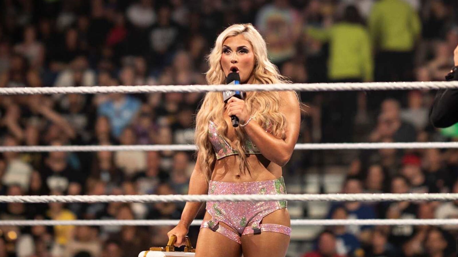 WWE Women&#39;s Champion Tiffany Stratton Has Harsh Words For Logan Paul