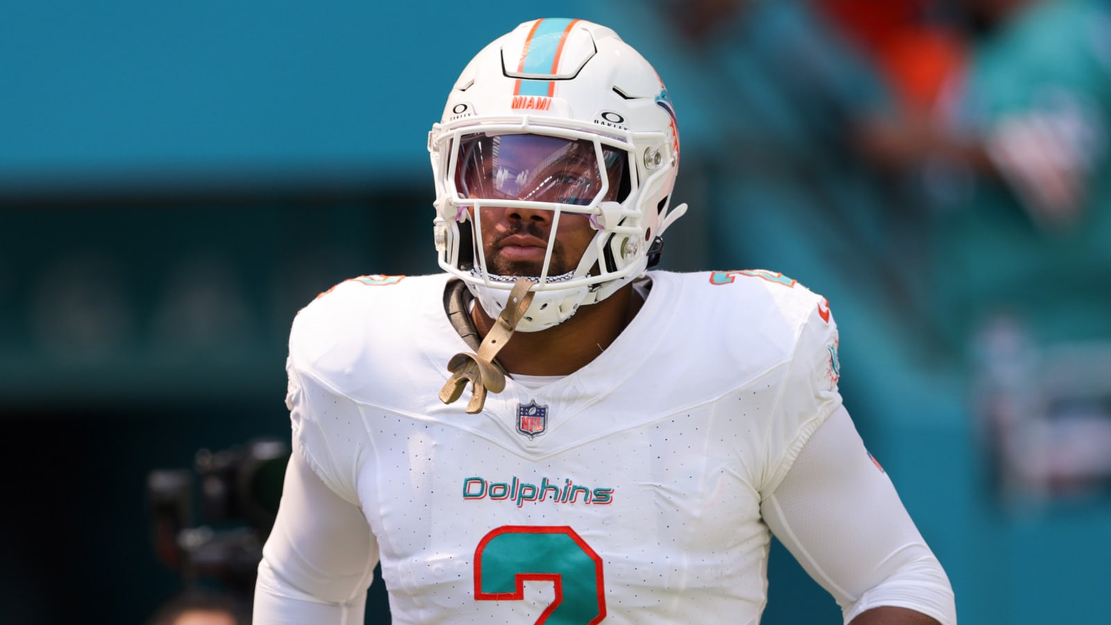 Former Pro Bowl pass-rusher agrees to reworked deal with Dolphins