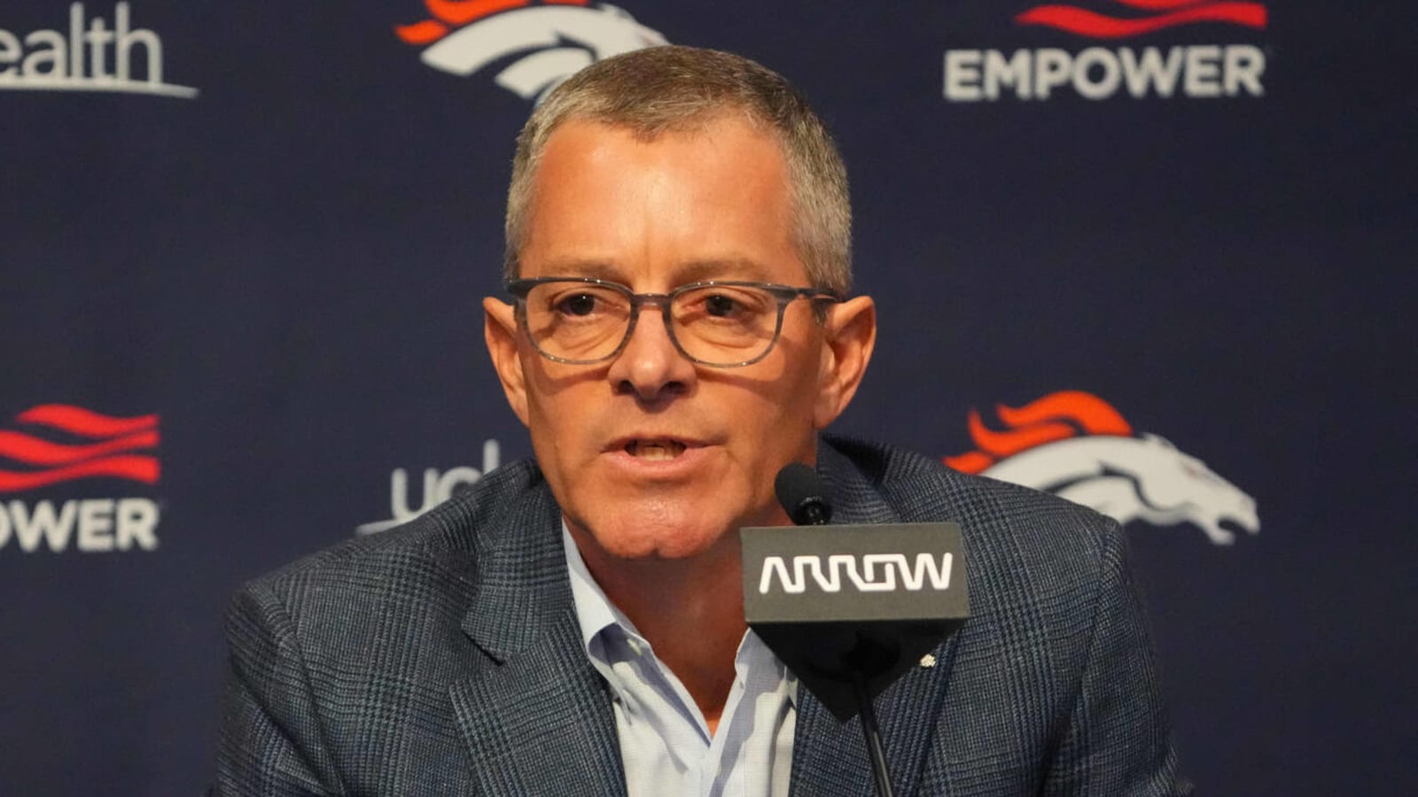 Are Broncos overemphasizing free-agency spending?