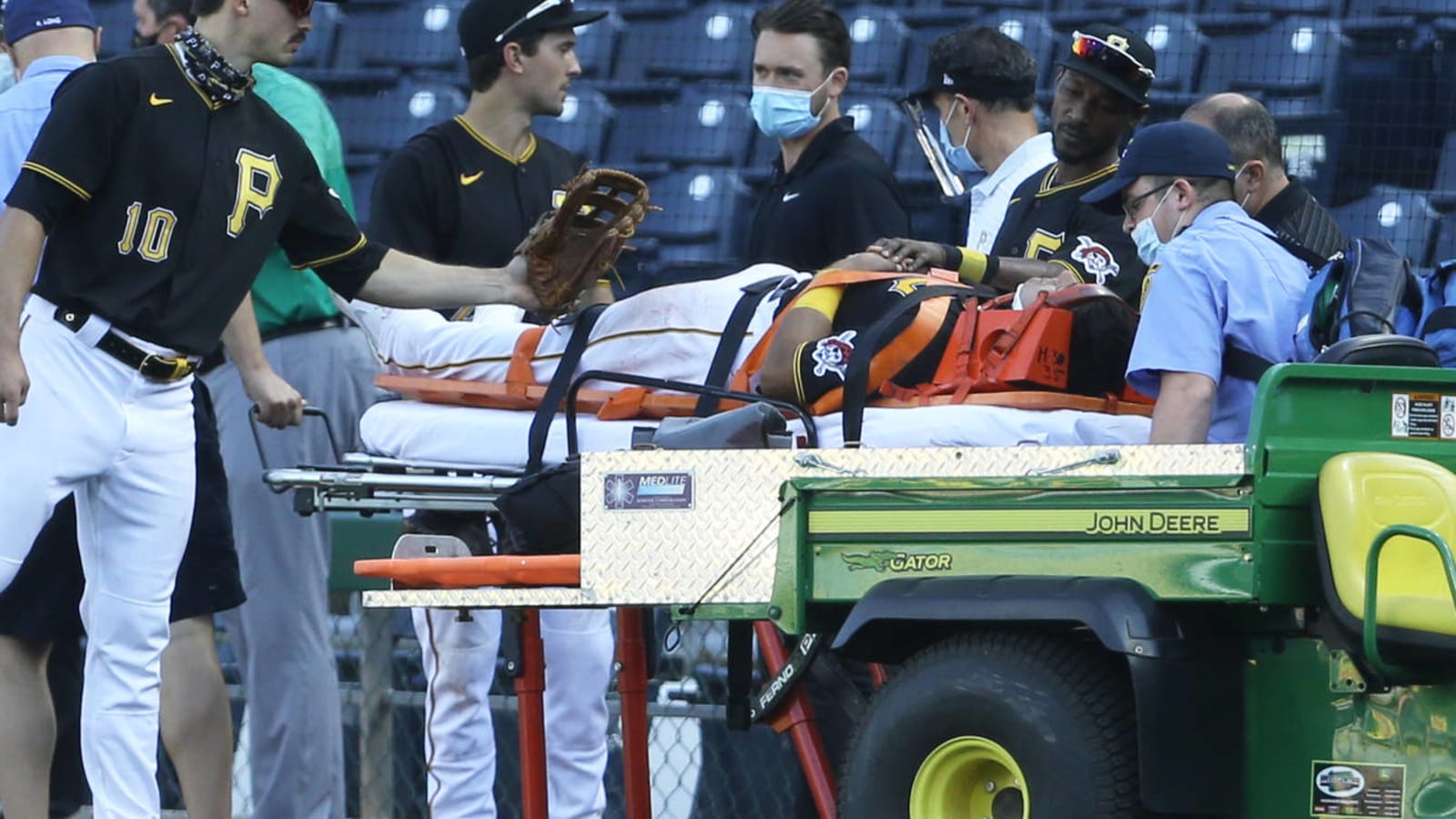 Report: Pirates IF Phillip Evans likely out for year after suffering broken jaw, concussion