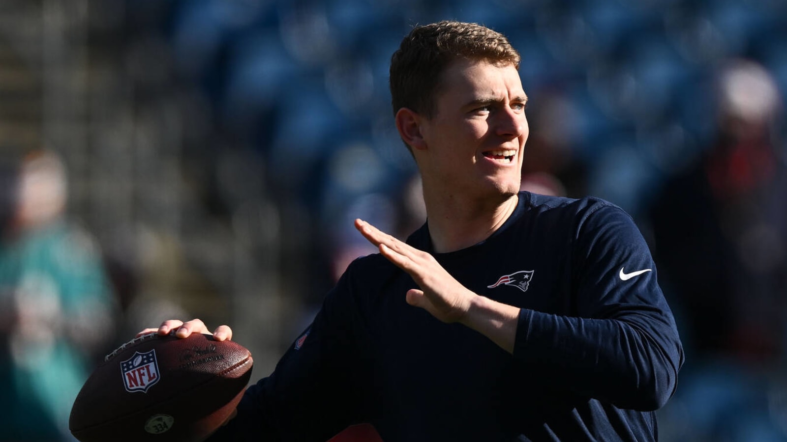 Patriots captain praises 'resilient' Mac Jones amid uncertainty