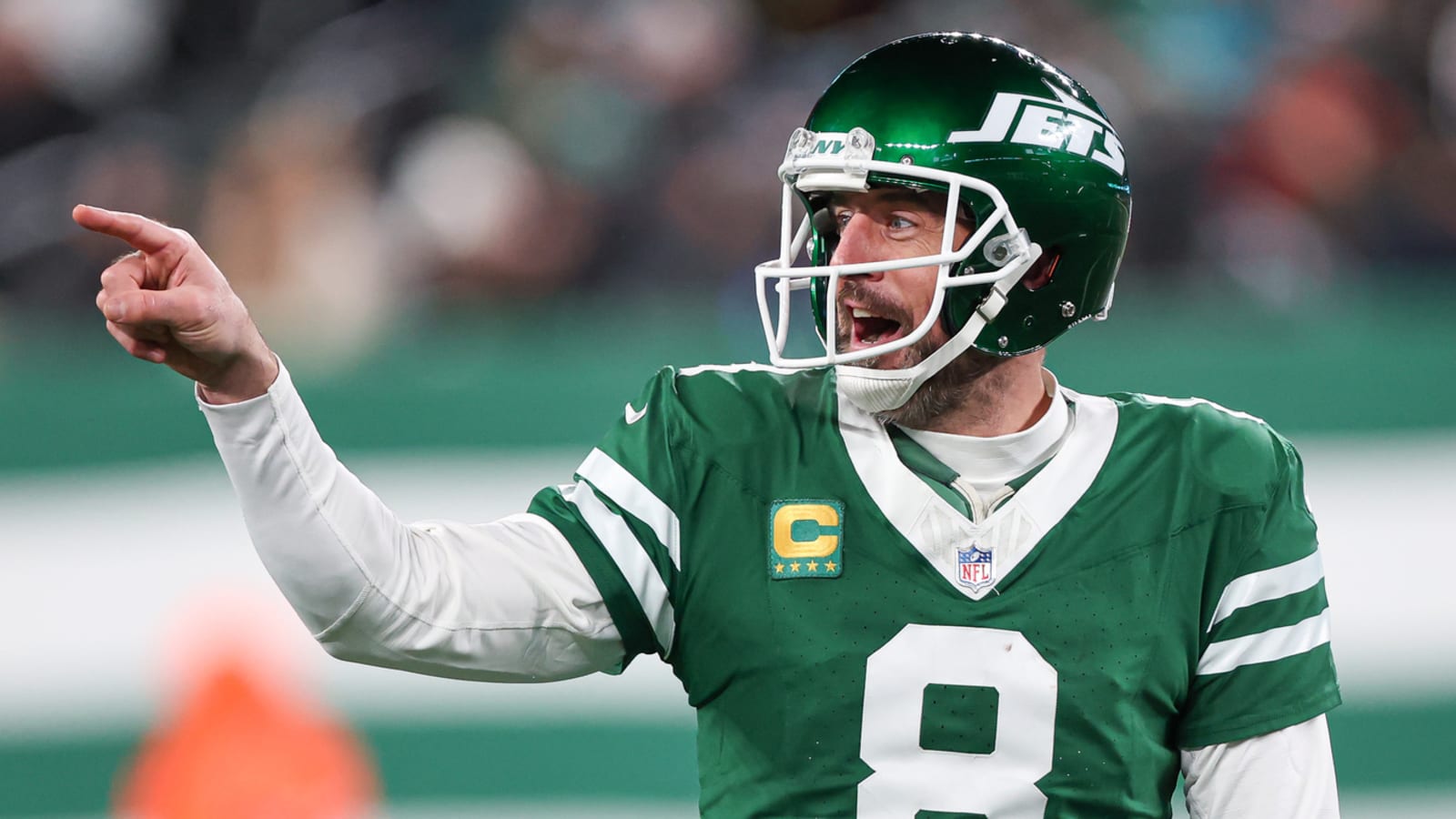 Aaron Rodgers goes off vs. Dolphins ahead of uncertain future